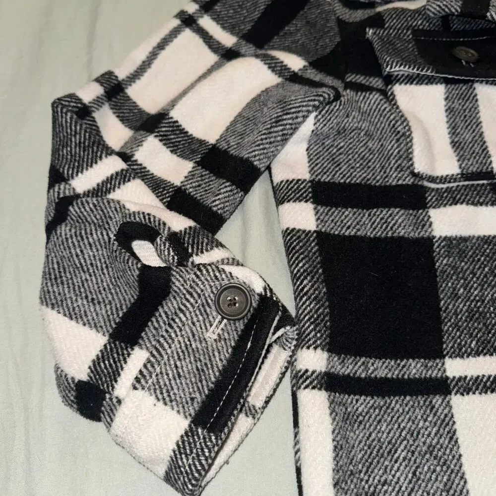 Old‎ Navy Plaid Textured Shacket for Girls Size Large (10/12) Black & White